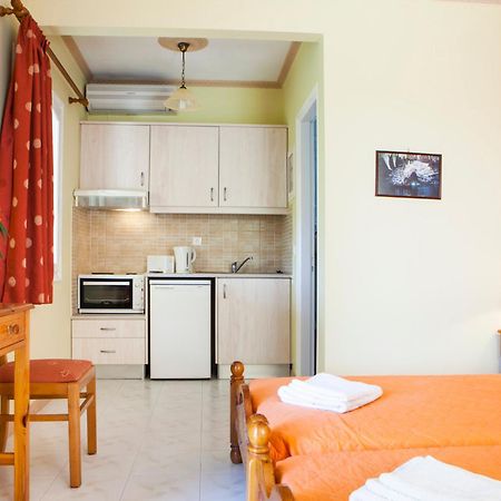 Tzivras Villa & Apartments Lassi  Oda fotoğraf
